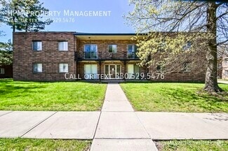 Building Photo - 842 S Green Rd