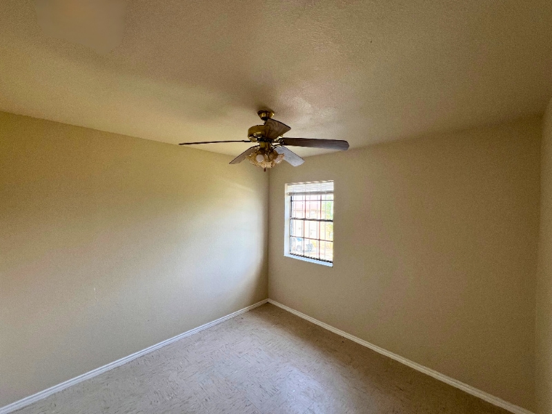 Foto del edificio - 3103 E Price St