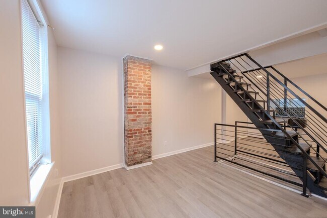 Foto del edificio - 2924 Salmon St