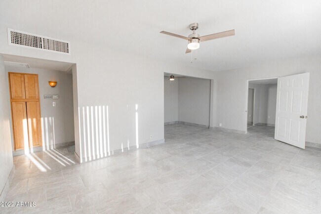 Building Photo - 8111 N 11th St