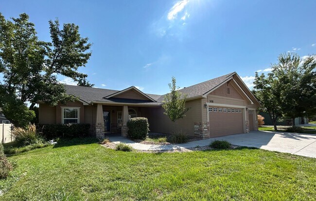 Foto del edificio - 3 Bedroom 2 bathroom Home in Nampa!