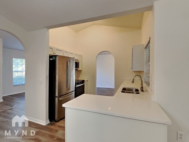 Foto del edificio - 2617 Hawthorne Ln