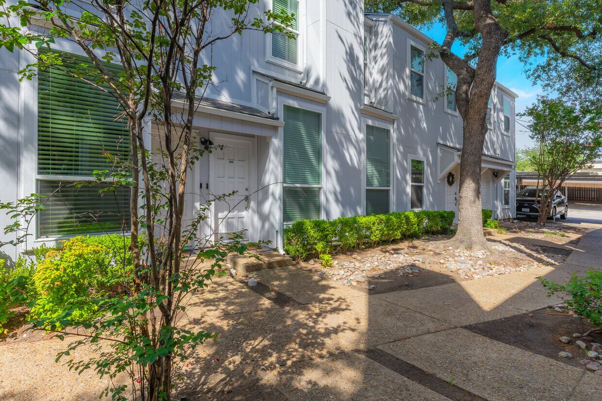 Foto principal - 2815 Welborn St