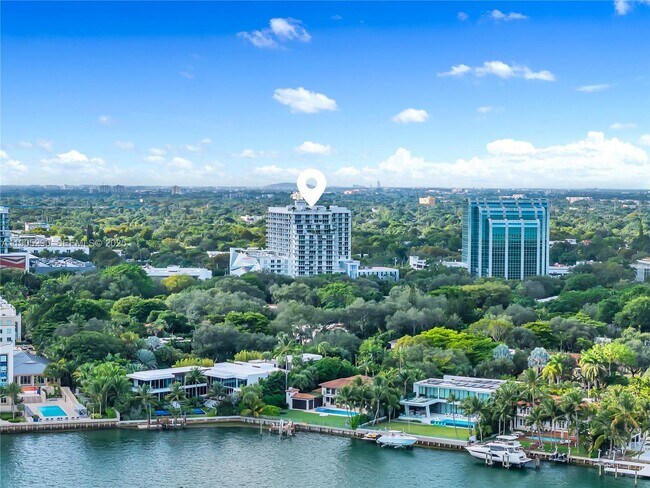 Foto del edificio - 4250 Biscayne Blvd