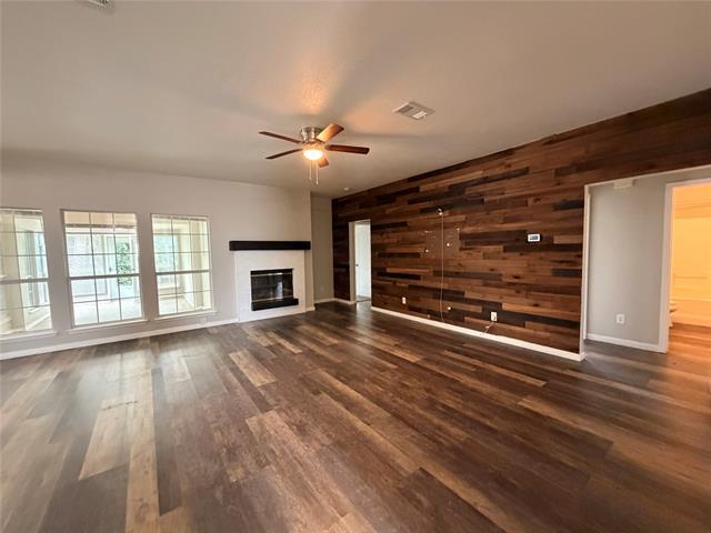 Foto del edificio - 2131 Post Wood Ln