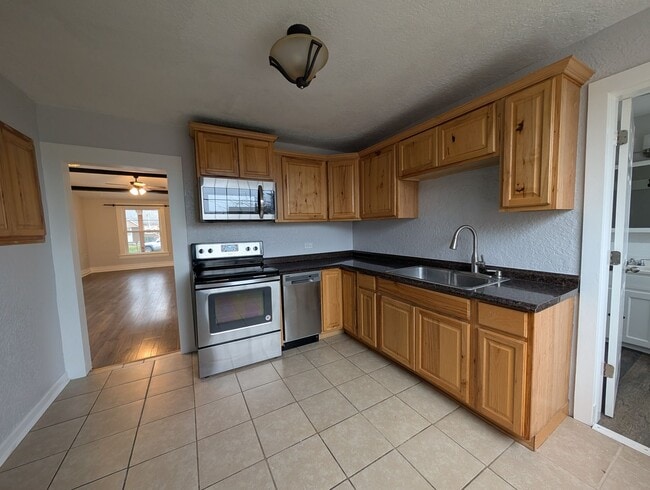 Foto del edificio - 2 bedroom 1 bath home