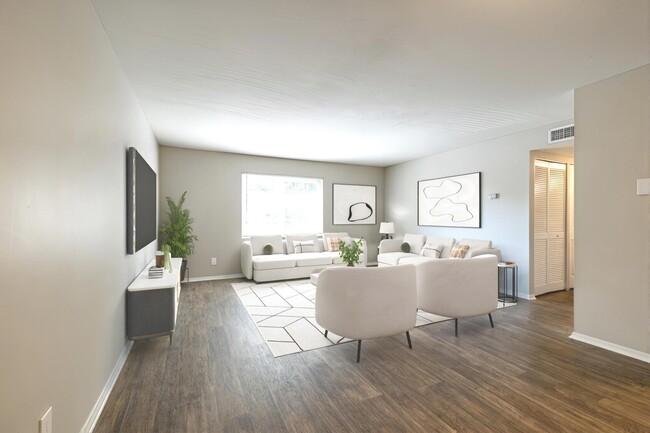 Building Photo - Eagle Trace Apartments