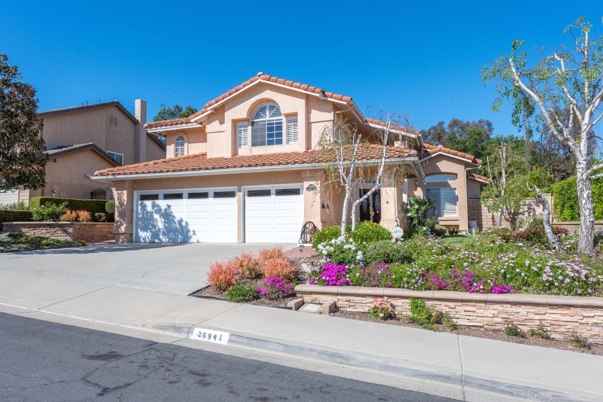 Foto principal - 26941 Pembroke Ln