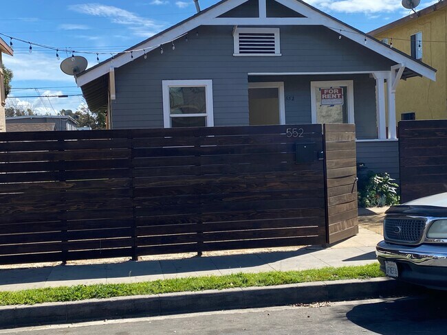 Foto del edificio - 552 Brooks Ave
