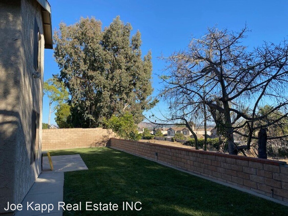 Foto del edificio - 5 br, 3 bath House - 9650 Lucerne Street