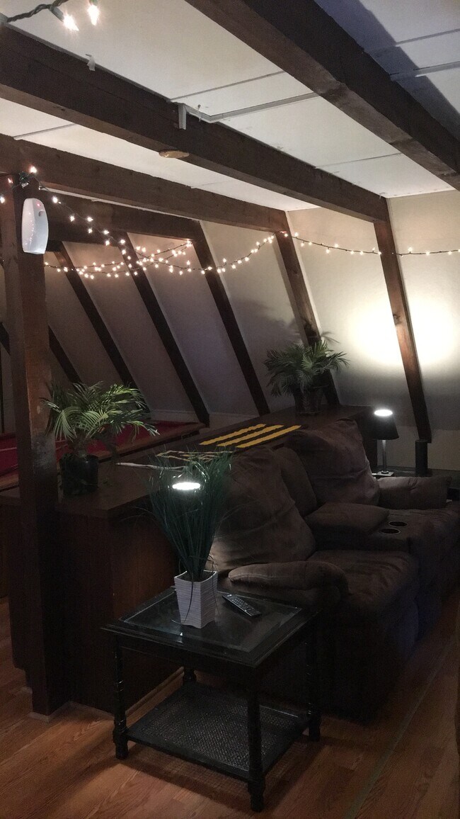 Foto del edificio - 166 Knowles Haven Ln