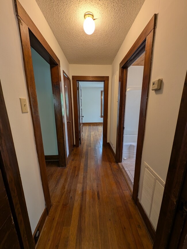 Building Photo - 203 5th Ave