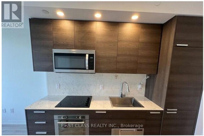 Building Photo - 75 Canterbury Pl