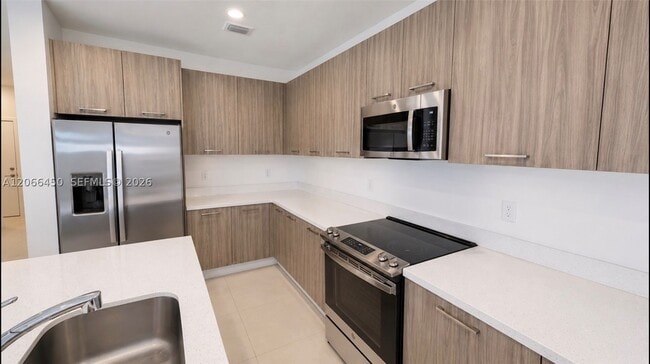 Building Photo - 13642 SW 157th Pl