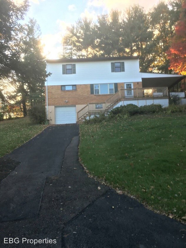 Primary Photo - 4 br, 3 bath House - 8961 Elm Street