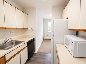 Interior Photo - Foxhall Terrace