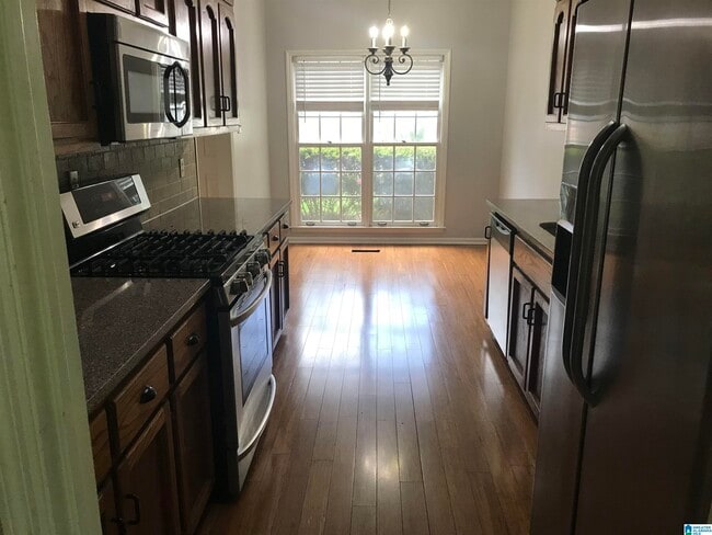 Foto del edificio - 117 Meadow Croft Cir