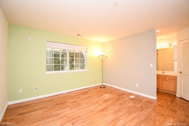 Building Photo - 5455 Sanchez Dr
