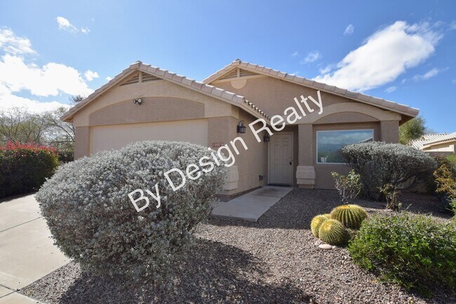 Foto del edificio - Corner Lot 3 Bed 2 Bath Home Near El Conquistador Golf