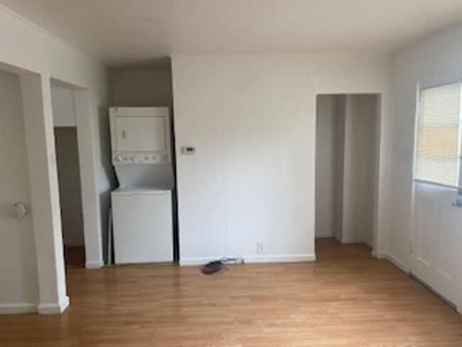 Building Photo - 15 Werden St