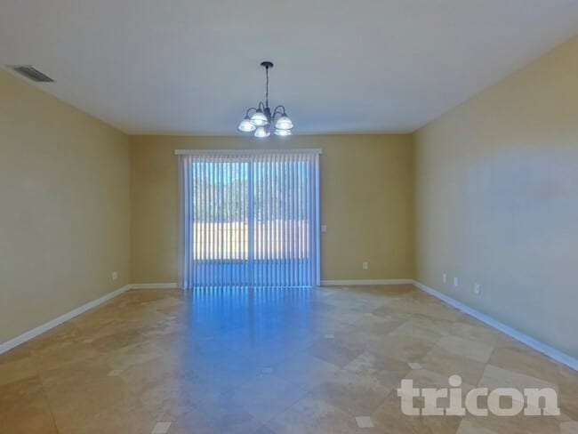 Building Photo - 9723 Riverchase Dr