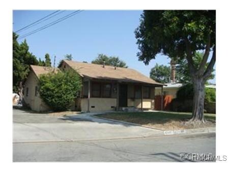 Foto del edificio - 4346-4348 Peck Rd