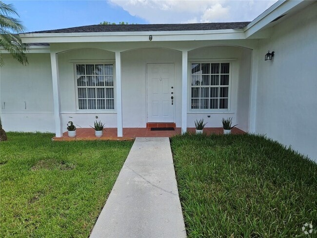 Building Photo - 14075 SW 45th Ter