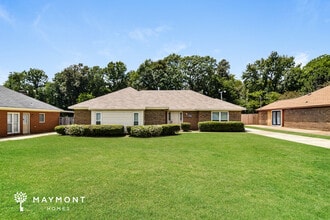 Building Photo - 2400 W Aberdeen Dr