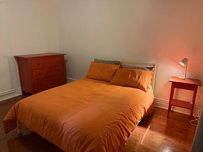 Chambre principale - 584 Rue Saint-Sauveur