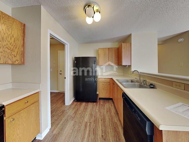 Building Photo - 12627 Justice Xing