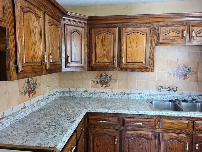 Building Photo - 1265 Du Barry Ln