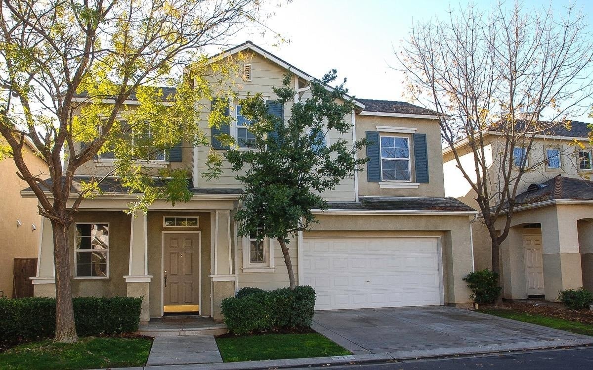 Foto principal - 772 W Barcelona Ln