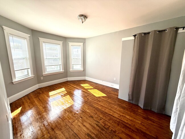 Building Photo - 38 Sudan St