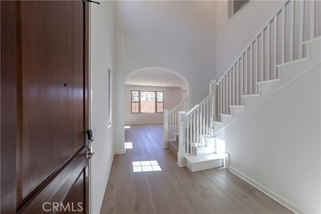 Building Photo - 113 Escala