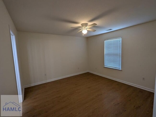 Foto del edificio - 130 Willow Oak Dr
