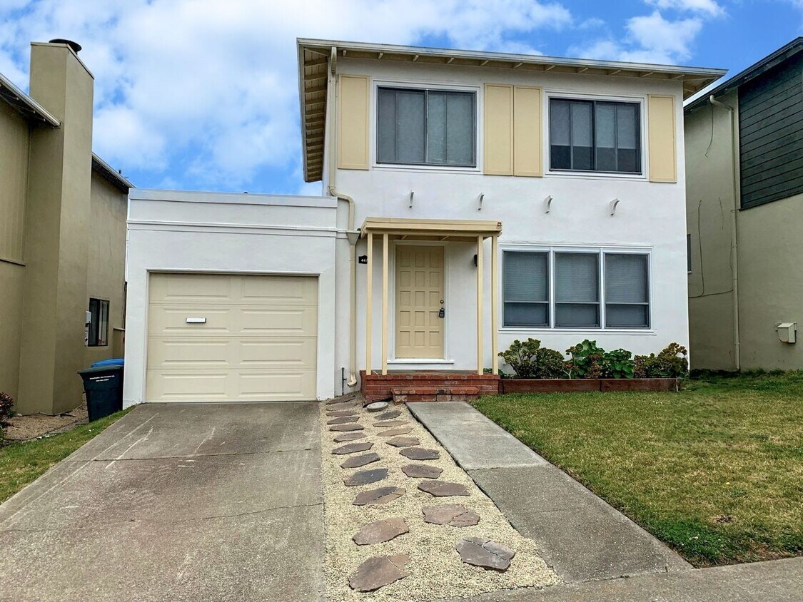 Primary Photo - Renovated Single-Family Home in Pacifica!