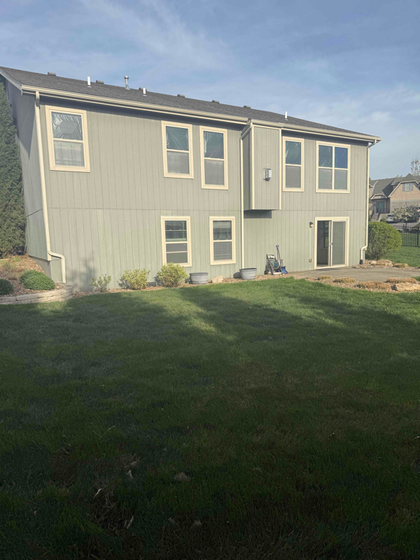 Building Photo - 2112 Cove Ct