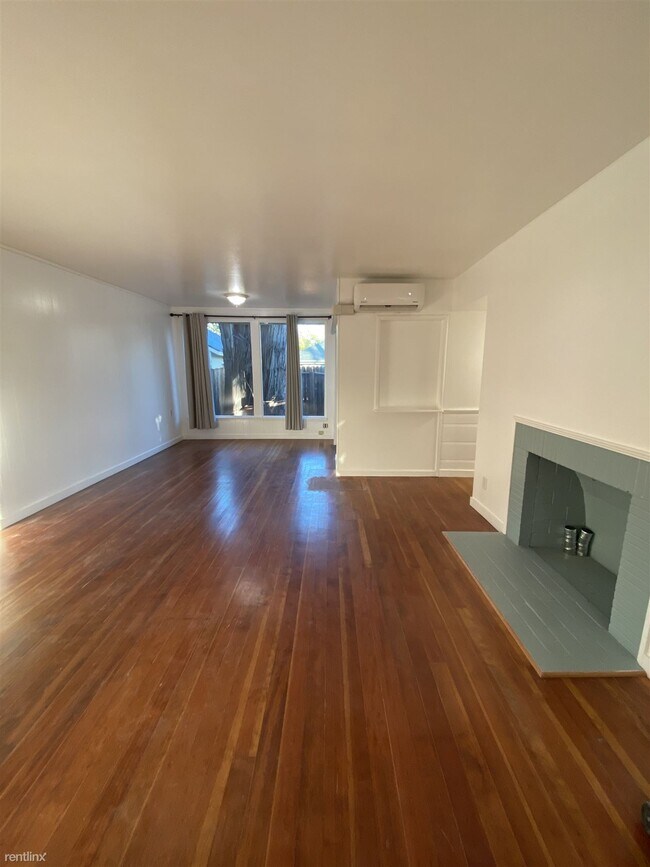 Building Photo - 1 br, 1 bath 4plex - 815 19th Street A