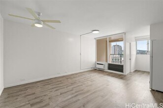 Building Photo - 747 Amana St