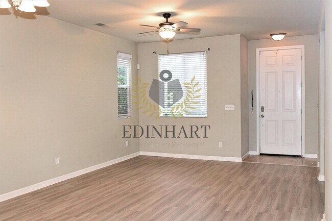 Foto del edificio - 3984 Heritage Ave