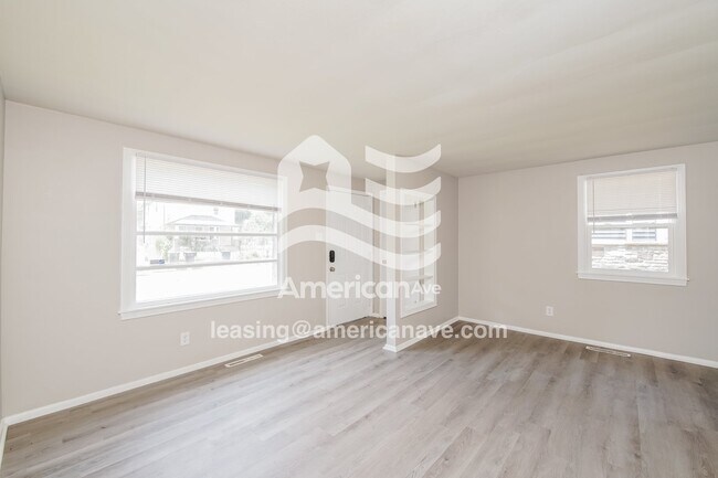 Foto del edificio - 906 N Adams St