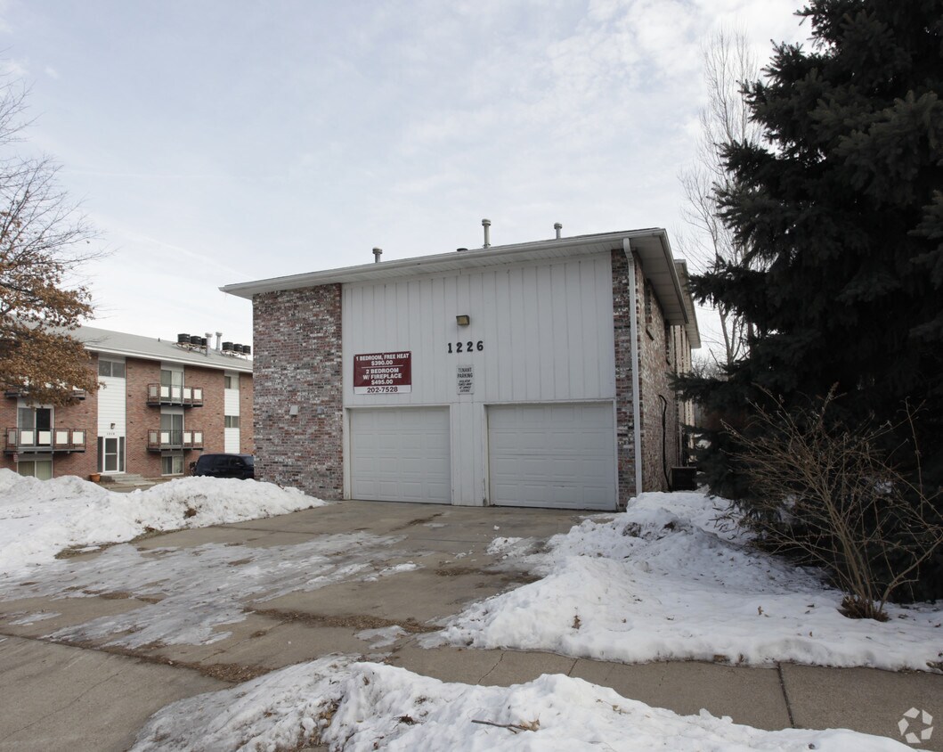 Building Photo - 1226 S 24th St