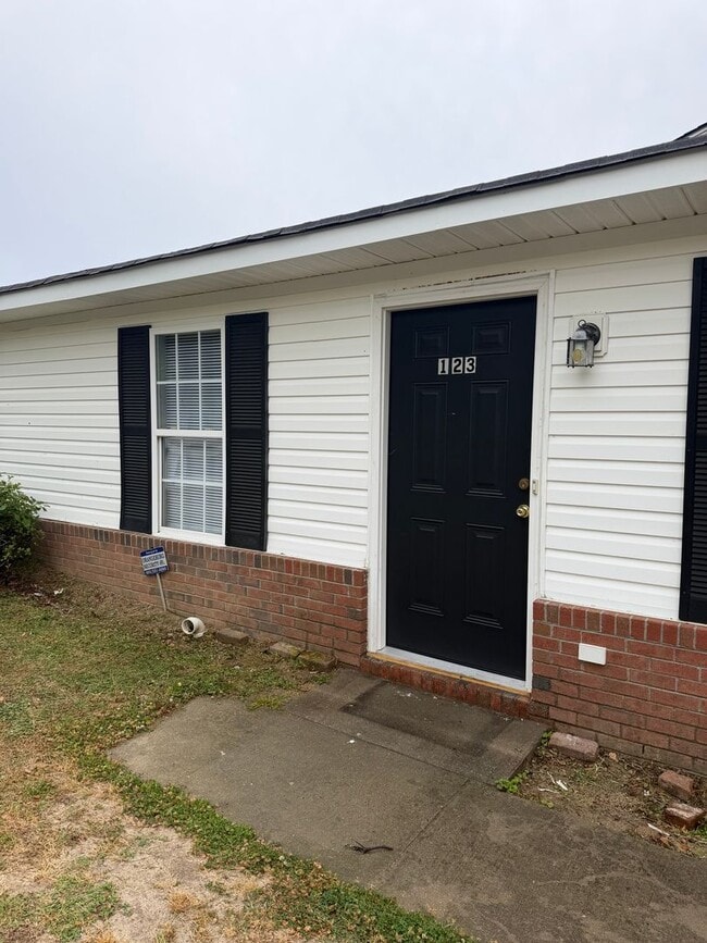 Building Photo - 123 Keyport Ct