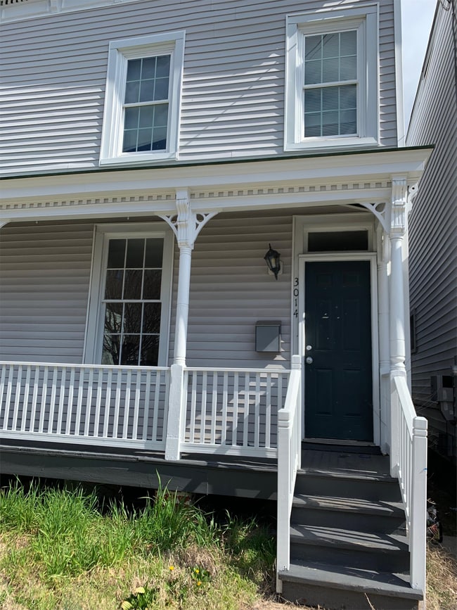 Building Photo - 3022 Q St