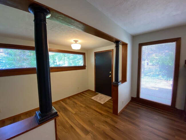 Foto del edificio - 3920 SW Wilbard St