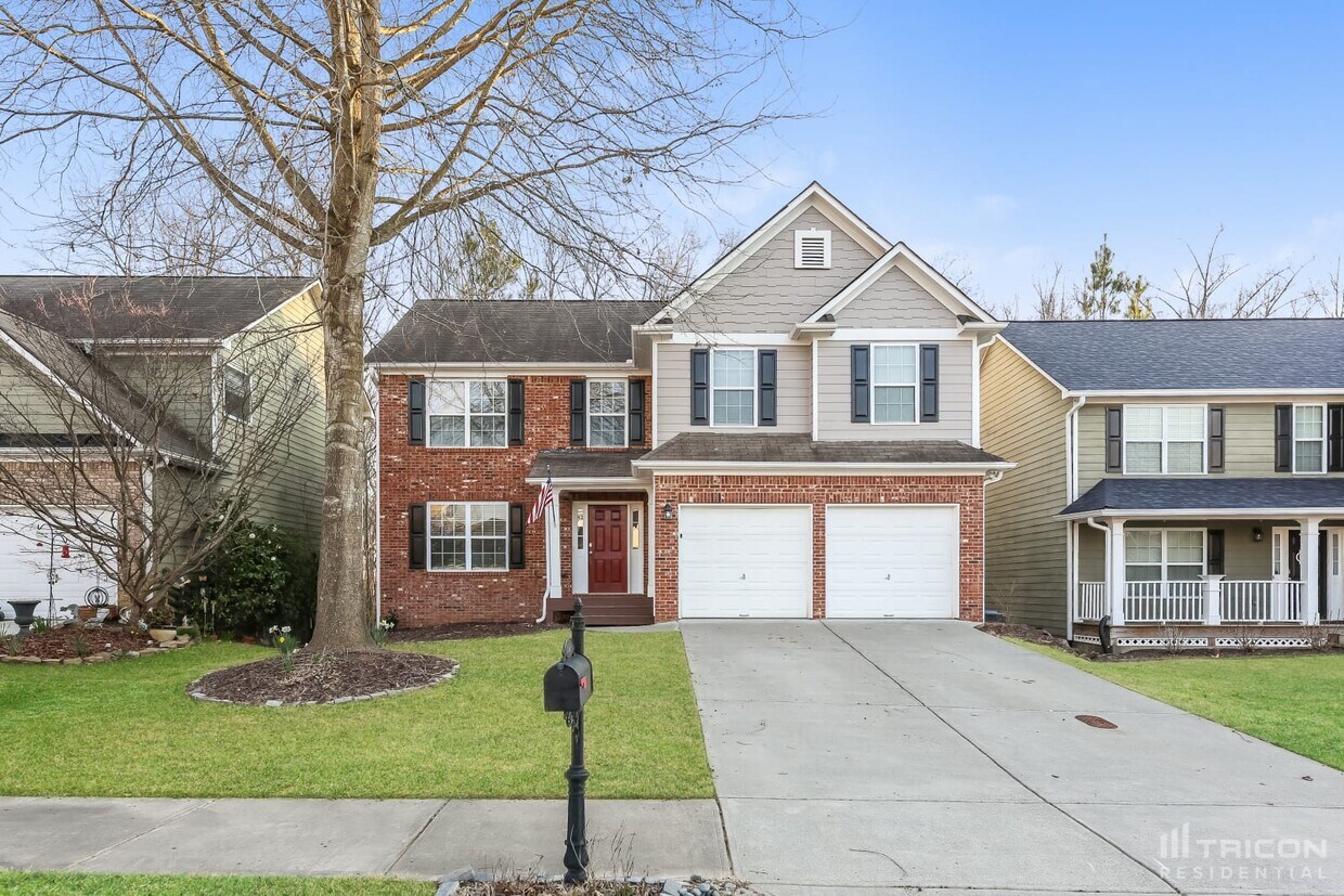 Foto principal - 154 Hidden Lake Circle Canton GA