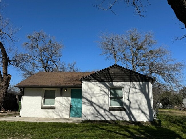 Foto del edificio - Adorable and Affordable Home Available!