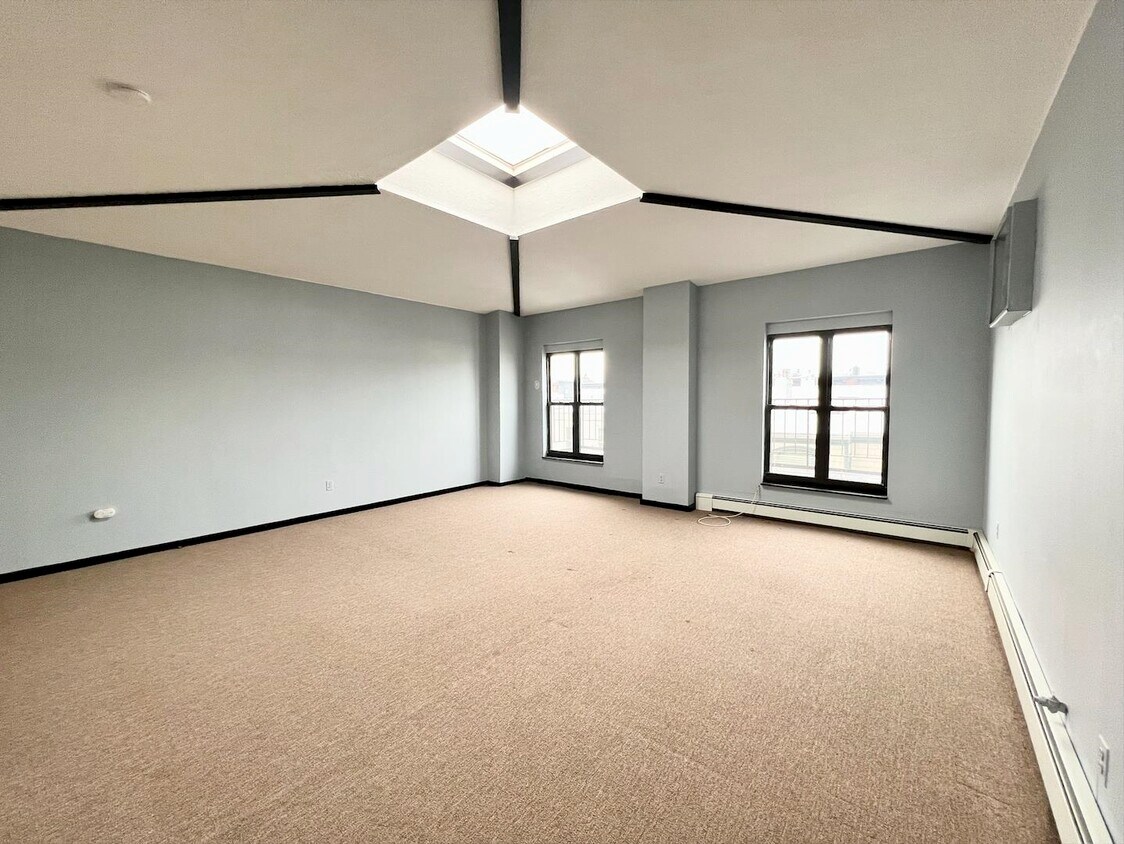 Foto principal - 728 Washington St