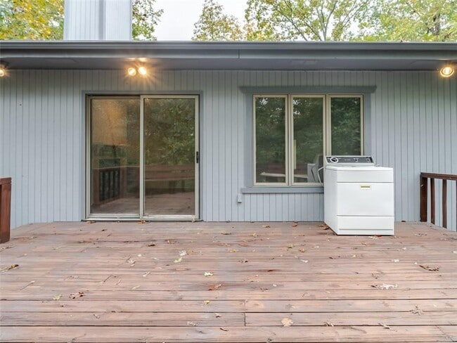 Foto del edificio - 40 Sandwick Dr