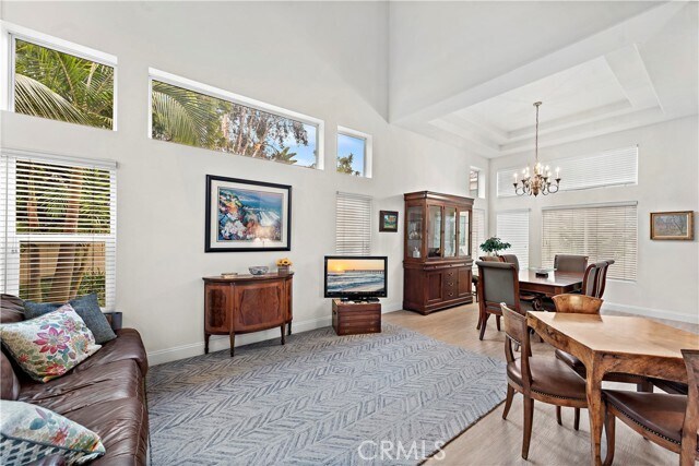 Building Photo - 2 Vía Perico